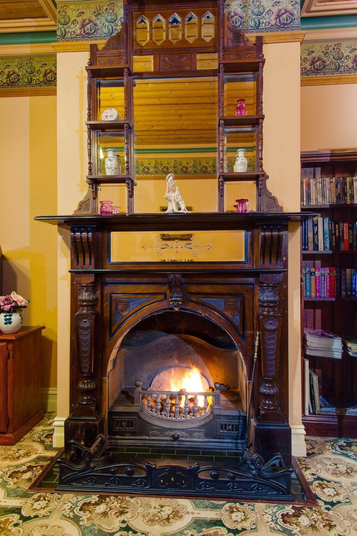 Barnsley House Bed And Breakfast Beechworth Extérieur photo